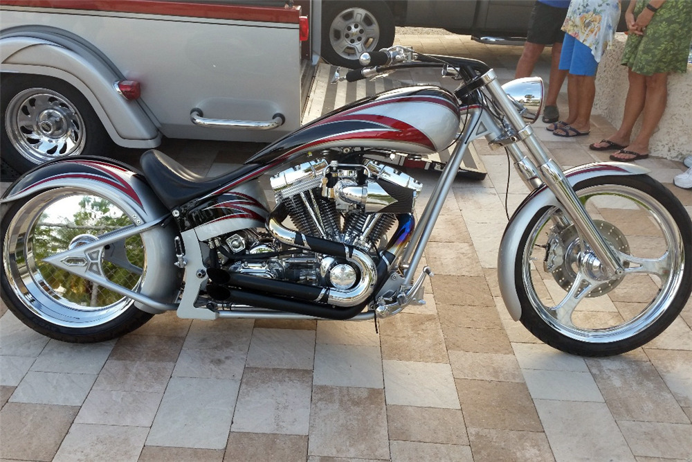 2002 HARLEY-DAVIDSON CUSTOM MOTORCYCLE - Vehicle | Barrett-Jackson