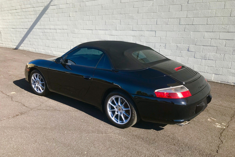 2002 Porsche 911 Carrera image 1