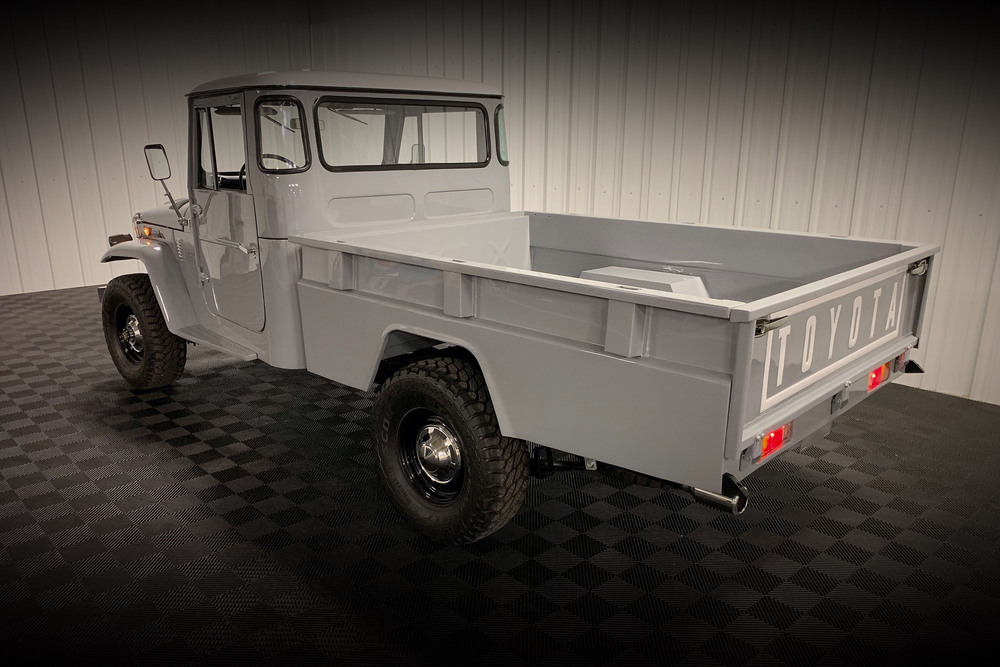 1972 Toyota Land Cruiser FJ45 Pickup: market value and price history