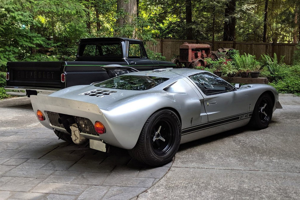 GT40P2145