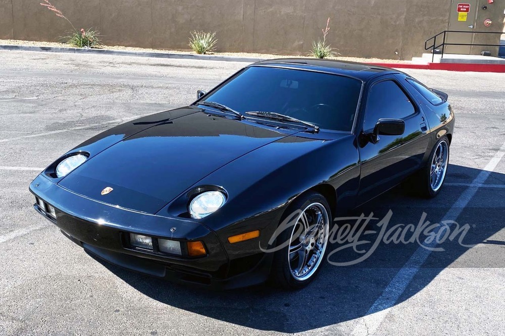 1986 Porsche 928 image 1