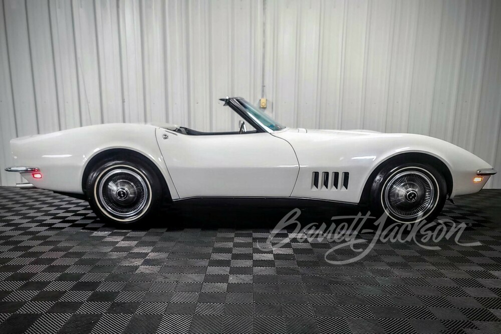 1968 CHEVROLET CORVETTE 327/300 CONVERTIBLE - Vehicle | Barrett 1968 CHEVROLET CORVETTE 327/300 CONVERTIBLE - Vehicle | Barrett