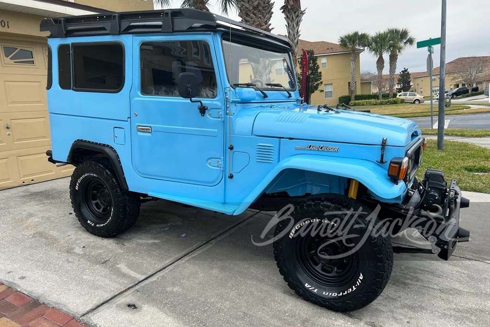 FJ40926056