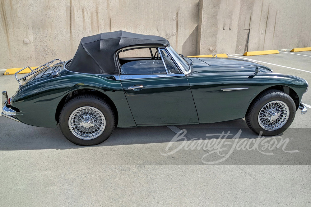 1964 AUSTIN-HEALEY 3000 MARK III BJ8 CONVERTIBLE - Vehicle