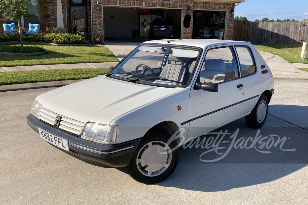 VF320CBD425174919