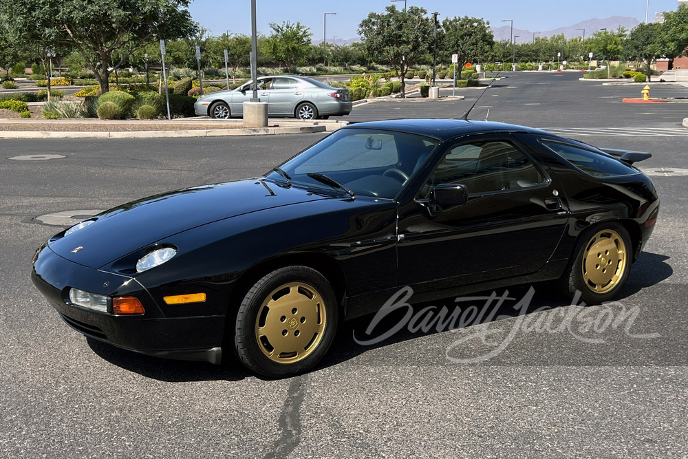 1990 Porsche 928 S4 image 1