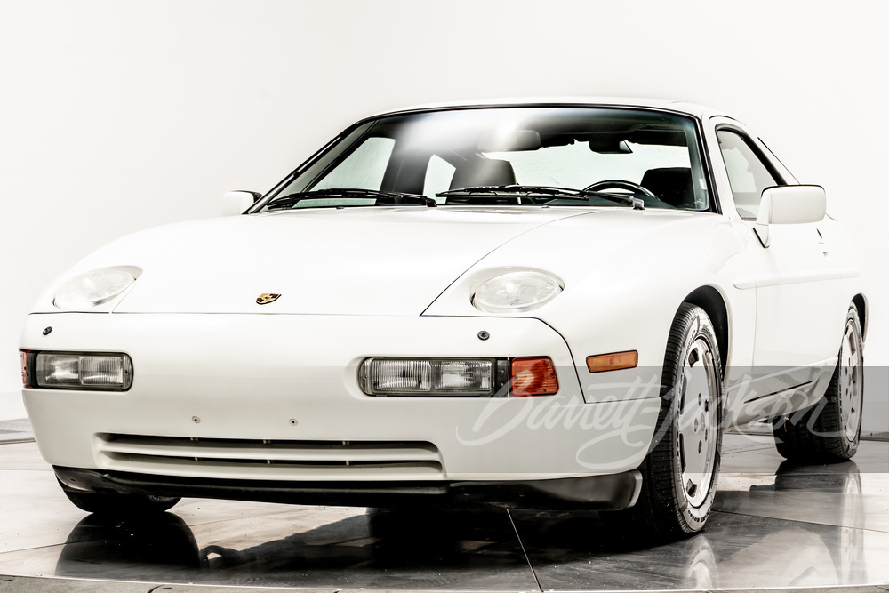 1987 Porsche 928 image 1