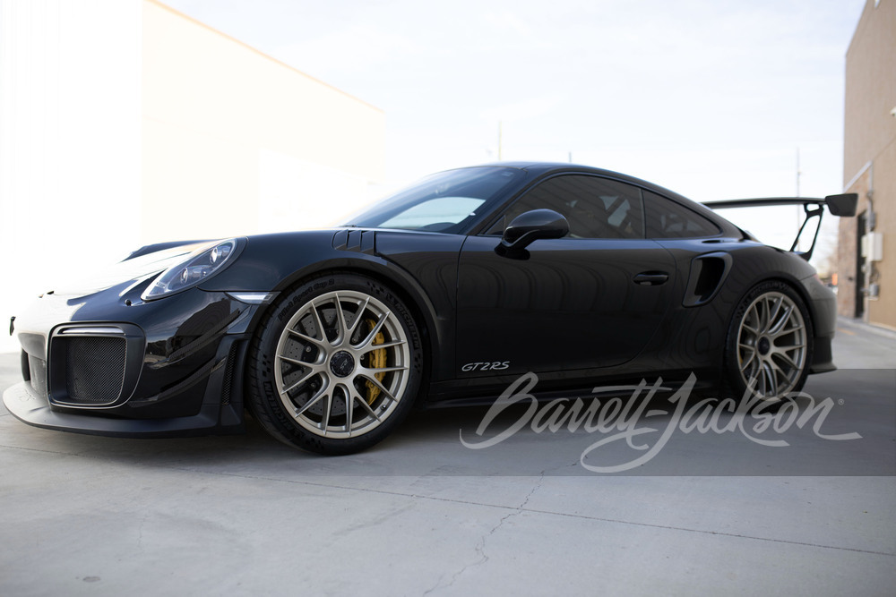 2018 Porsche 911 GT2 RS image 1