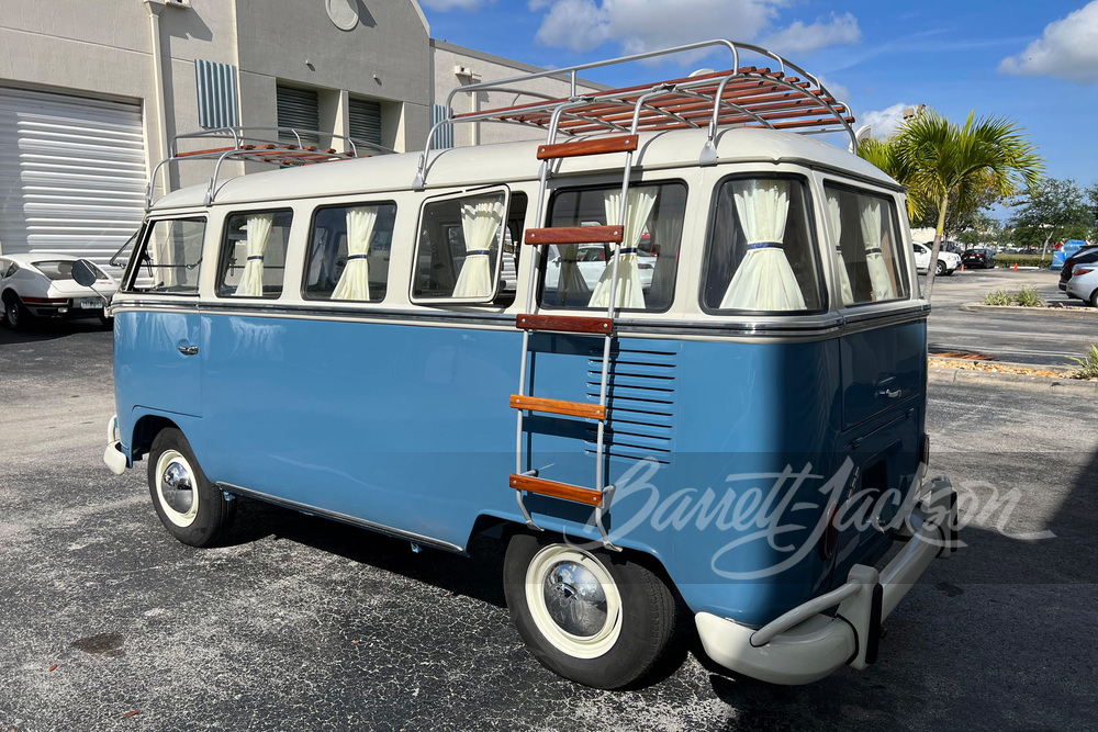 1970 VOLKSWAGEN DELUXE 15-WINDOW MICROBUS CAMPER RE-CREATION