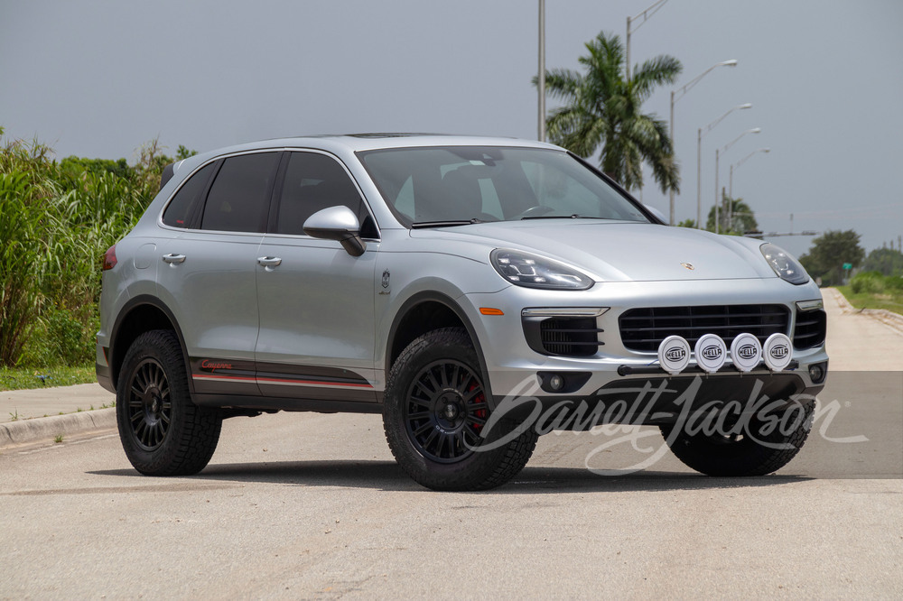 2015 Porsche Cayenne Diesel image 1