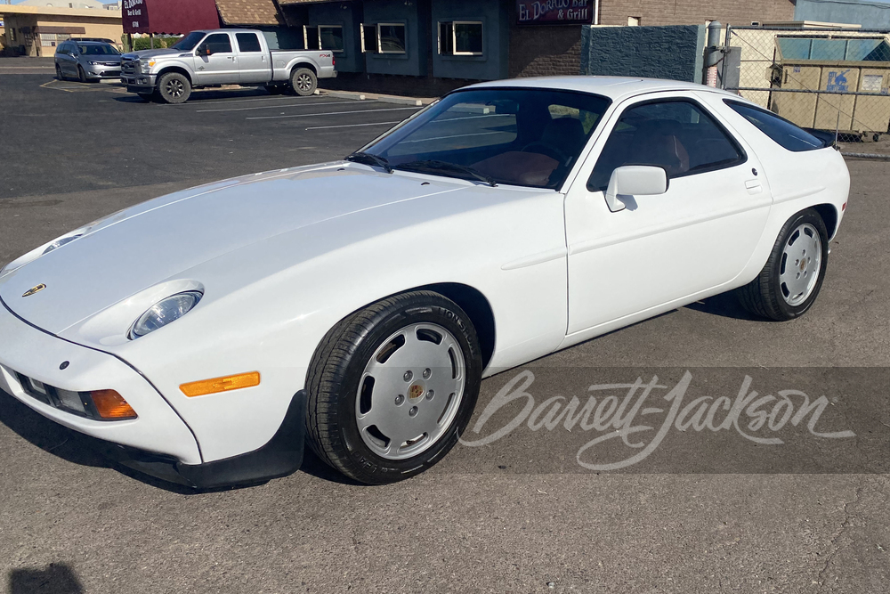 1984 Porsche 928S image 1