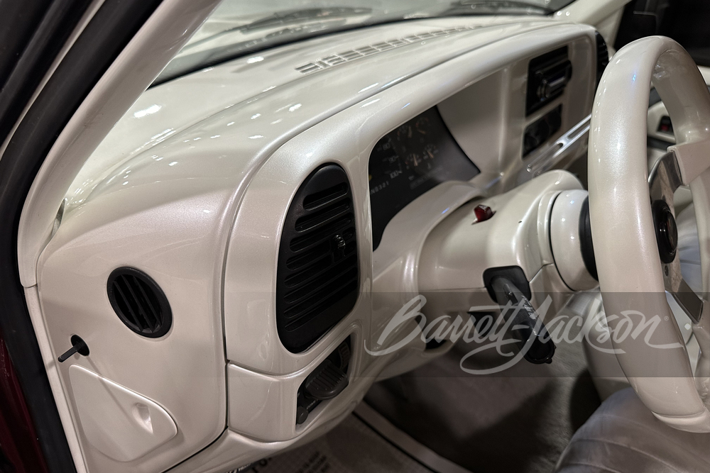 1993 CHEVROLET C1500 CUSTOM PICKUP - Vehicle | Barrett-Jackson