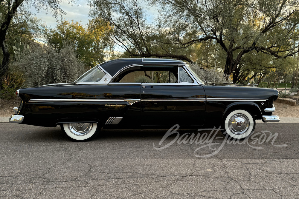 1954 FORD CRESTLINE SKYLINER - Vehicle | Barrett-Jackson Auction