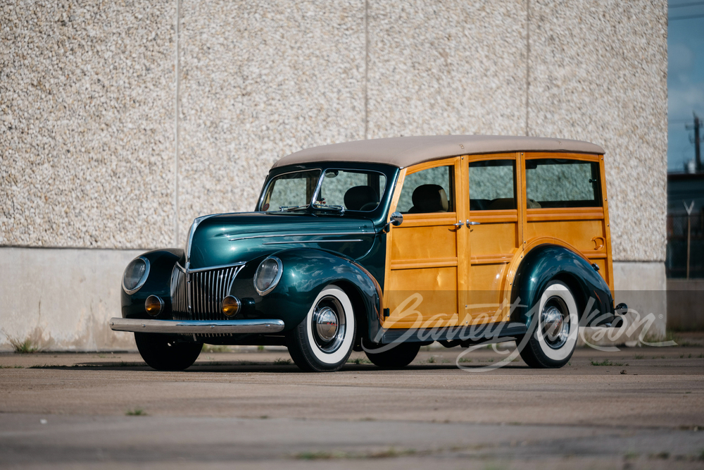 1939 Ford Custom Wagon