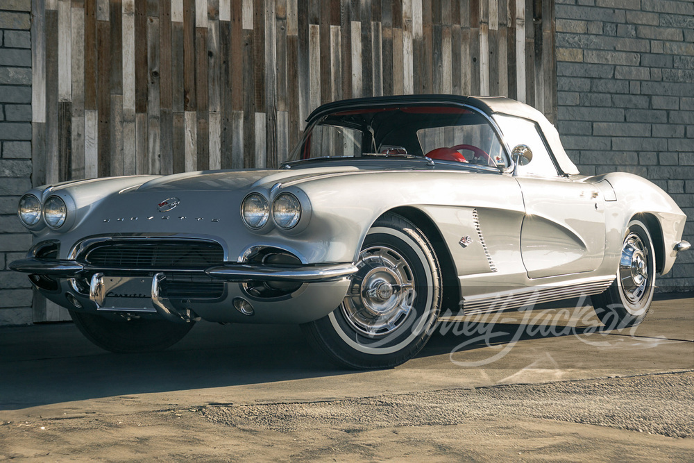 1962 CHEVROLET CORVETTE 327/340 CONVERTIBLE - Vehicle | Barrett