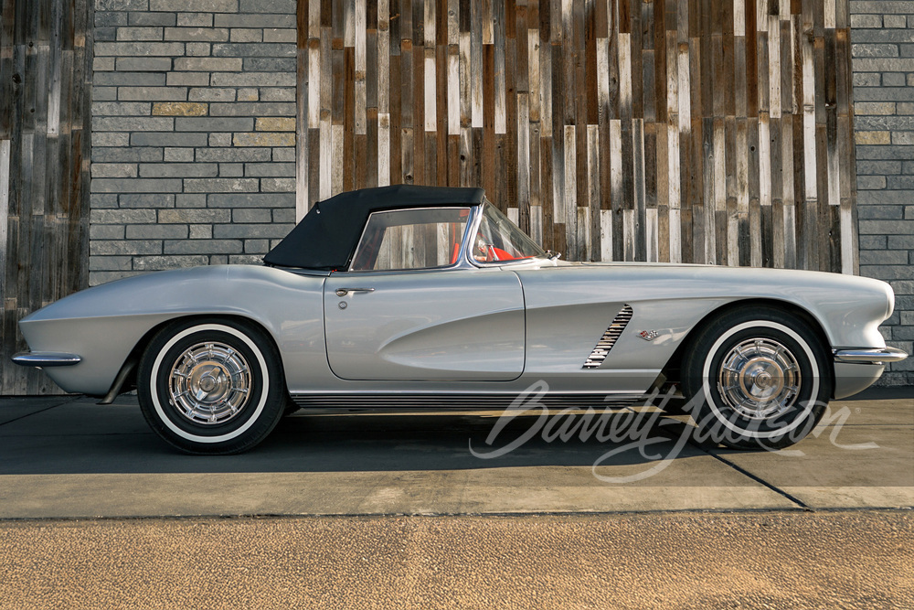 1962 CHEVROLET CORVETTE 327/340 CONVERTIBLE - Vehicle | Barrett
