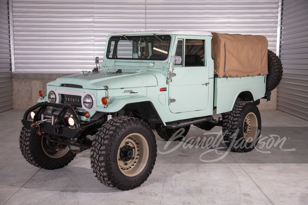 FJ4520792