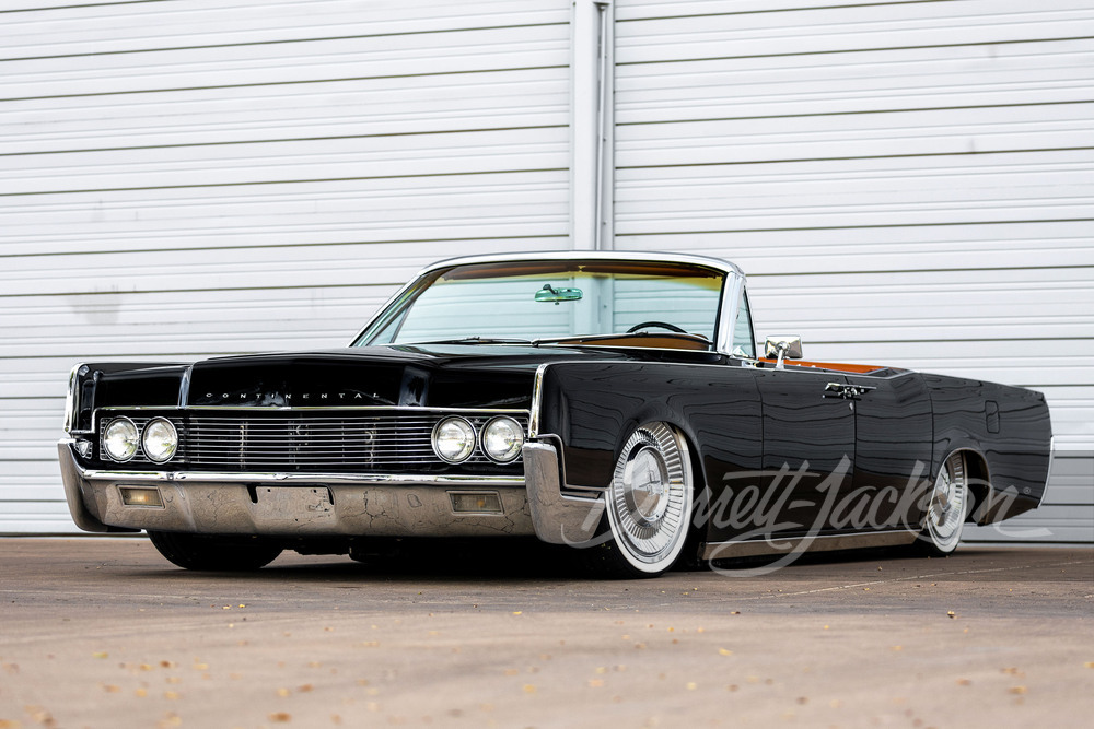 281965_Front_3-4_Web.jpg