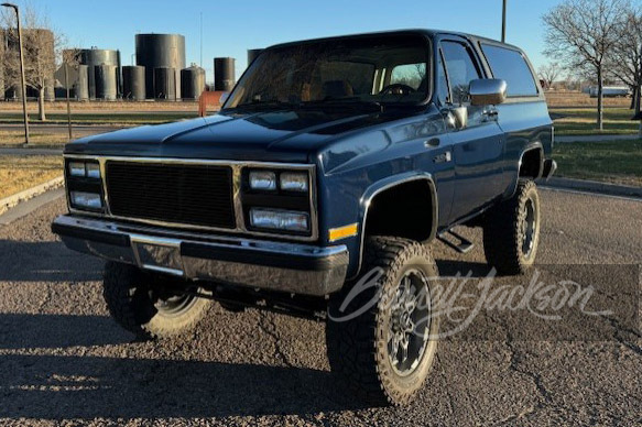 1GKEV18K0KF527754