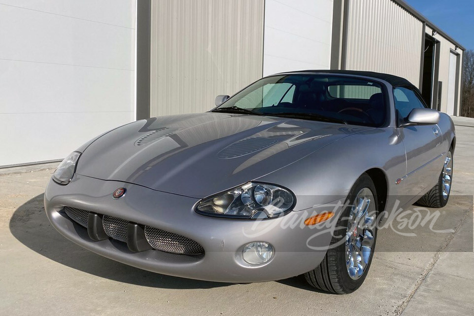 2001 JAGUAR XKR CONVERTIBLE - Vehicle | Barrett-Jackson Auction