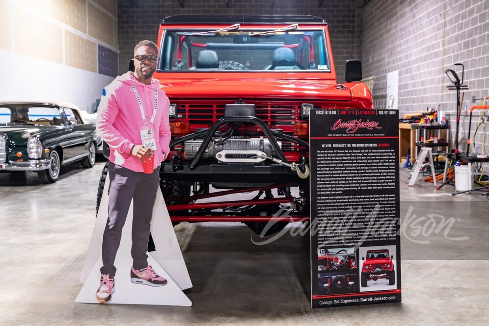 1977 FORD BRONCO CUSTOM SUV FORMERLY OWNED BY KEVIN HART - Vehicle
