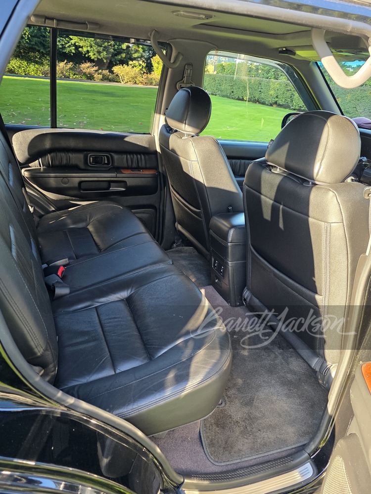 2002 INFINITI QX4 FORMERLY OWNED BY ICHIRO SUZUKI - Vehicle