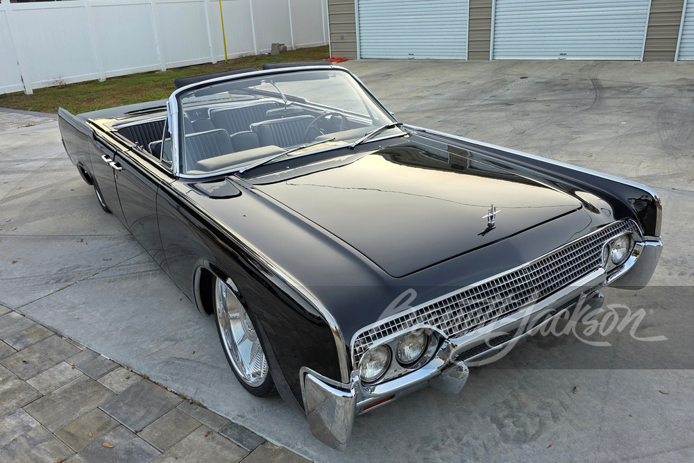 1961 LINCOLN CONTINENTAL CUSTOM CONVERTIBLE - Vehicle | Barrett