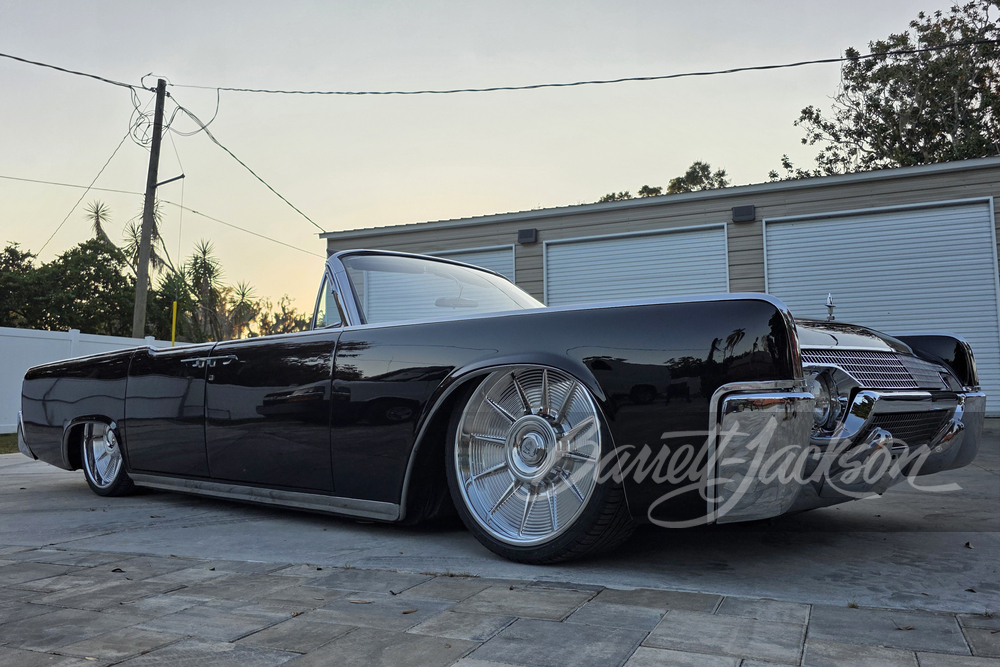 1961 LINCOLN CONTINENTAL CUSTOM CONVERTIBLE - Vehicle | Barrett