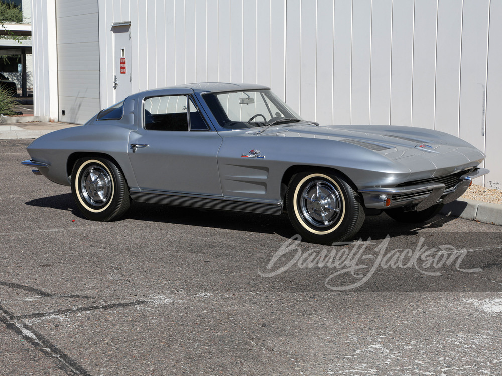 1963 CHEVROLET CORVETTE 327/360 SPLIT-WINDOW FUELIE - Vehicle