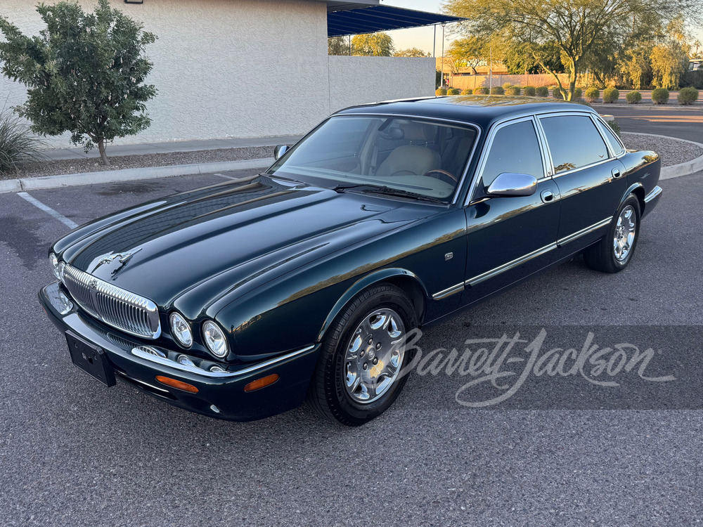 2001 JAGUAR XJ VANDEN PLAS - Vehicle | Barrett-Jackson Auction