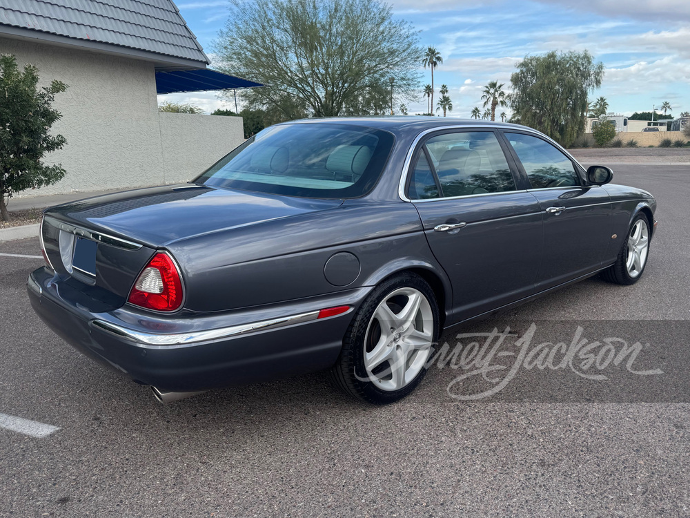 2007 Jaguar XJ8: market value and price history