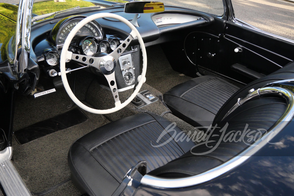 1962 CHEVROLET CORVETTE 327/250 CONVERTIBLE - Vehicle | Barrett