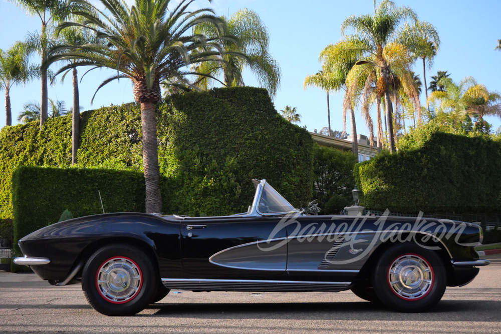 1962 CHEVROLET CORVETTE 327/250 CONVERTIBLE - Vehicle | Barrett