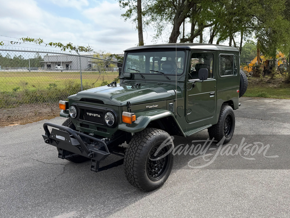 FJ40256672