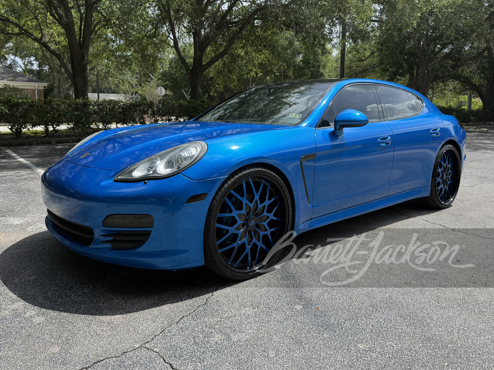 2010 Porsche Panamera S image 1