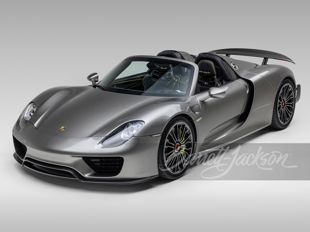 2015 Porsche 918 Spyder image 1