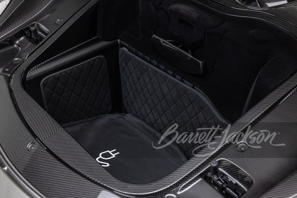 2015 PORSCHE 918 SPYDER - Vehicle | Barrett-Jackson Auction