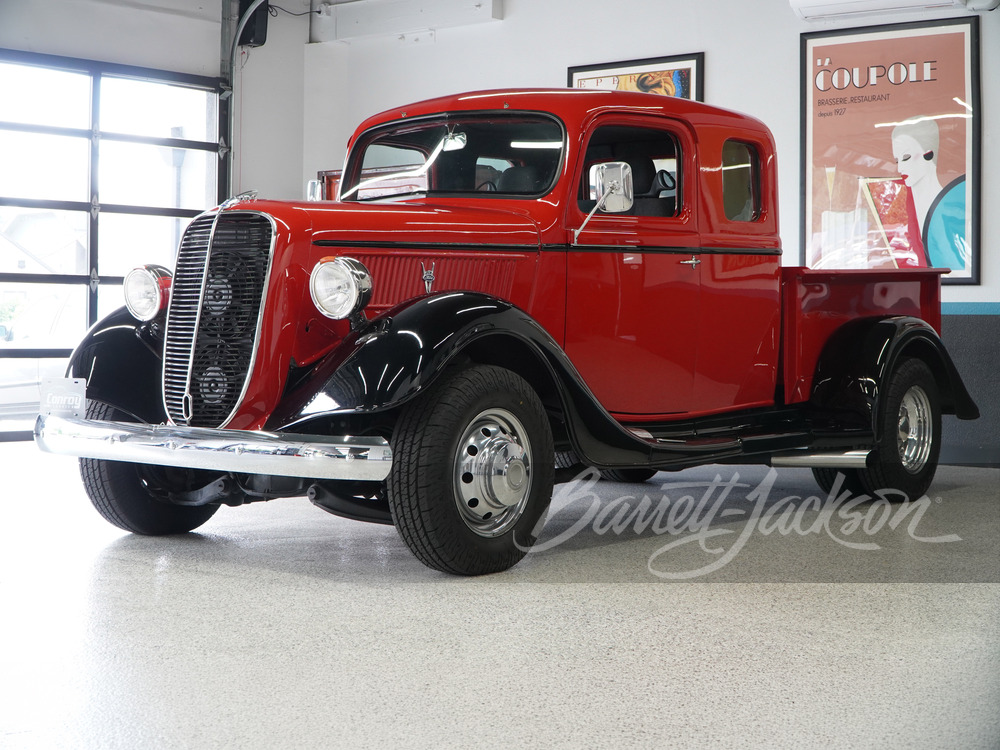 1937 Ford Custom