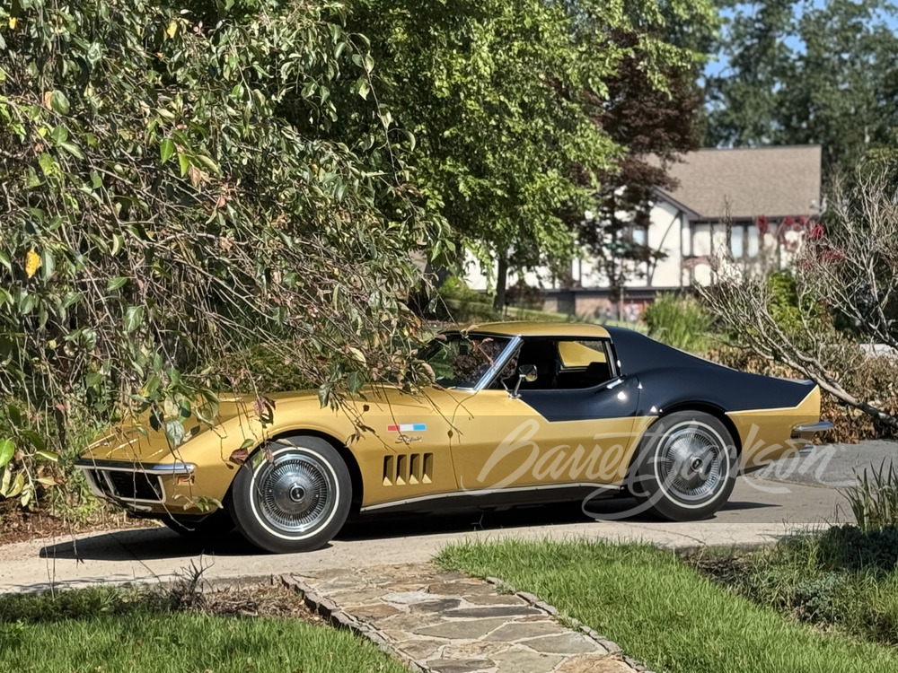 1969 Chevrolet Corvette — photo 1 of 12