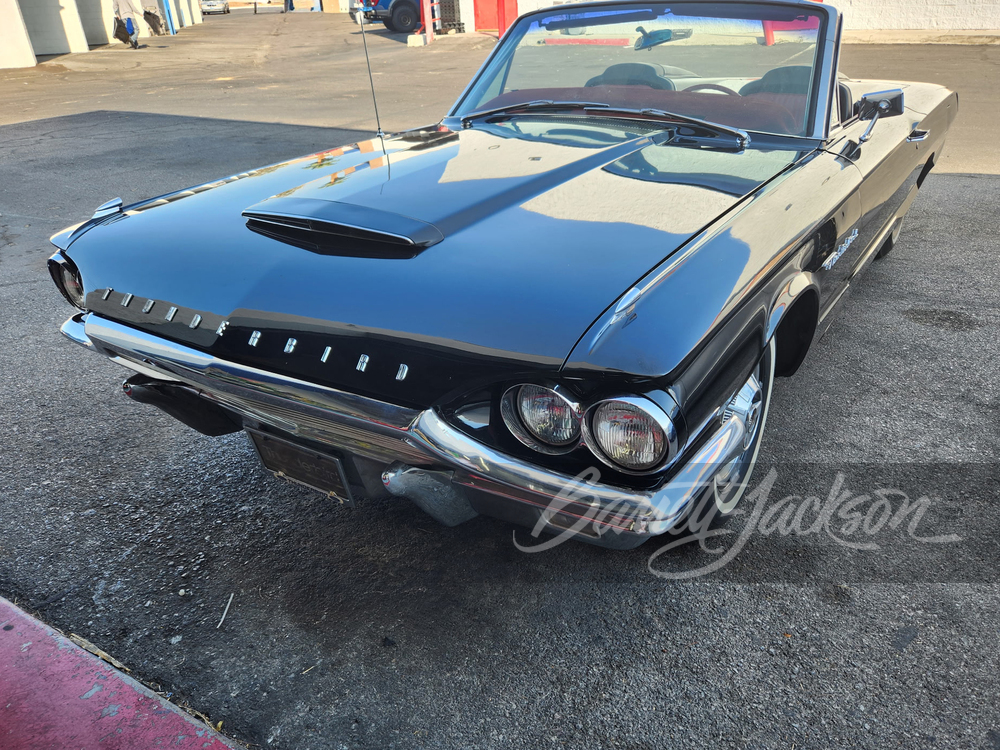 1964 Ford Thunderbird