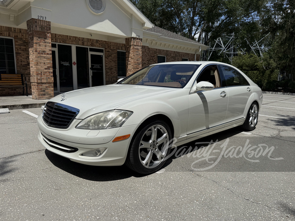 2007 Mercedes-Benz S550 sedan — photo 1 of 26