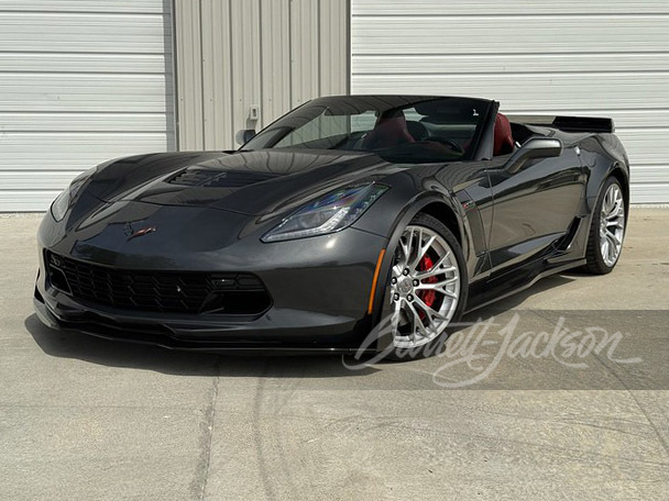 2019 Chevrolet Corvette Z06 Convertible — photo 1 of 43