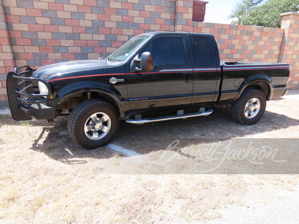 2004 Ford F-250 — photo 1 of 27