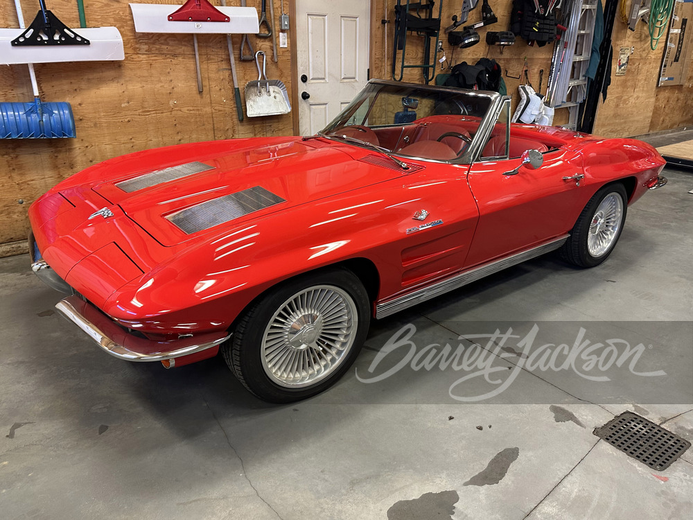 1963 Chevrolet Corvette Custom Convertible — photo 1 of 6