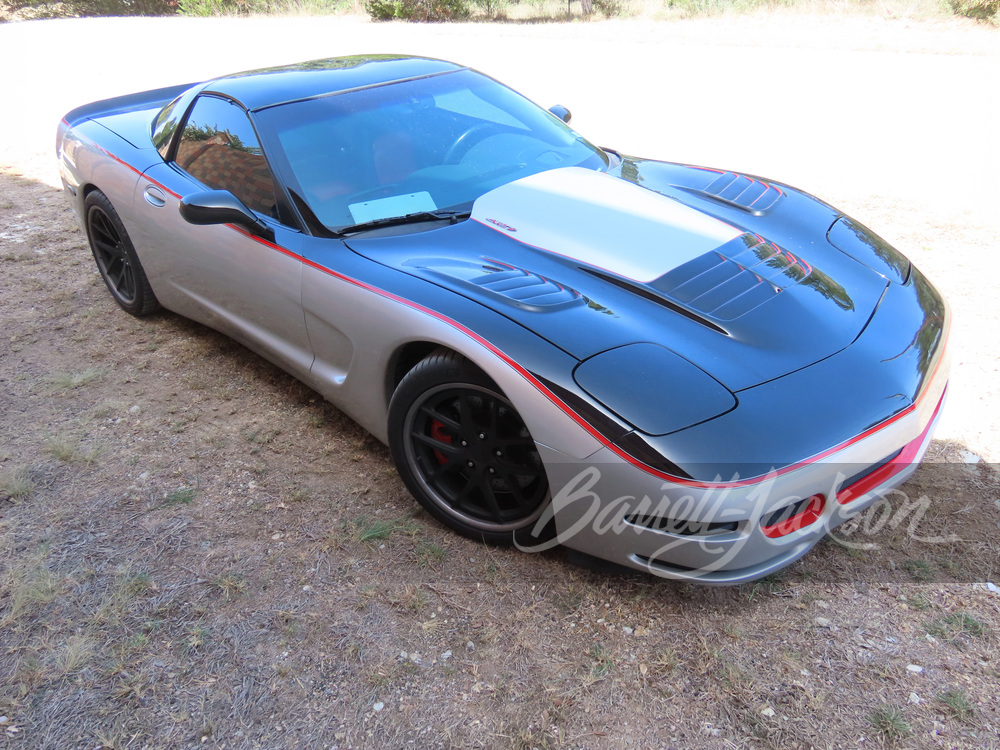 2002 Chevrolet Corvette Custom Coupe — photo 1 of 18