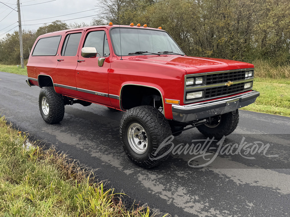 1990 Chevrolet Suburban Custom SUV — photo 1 of 15