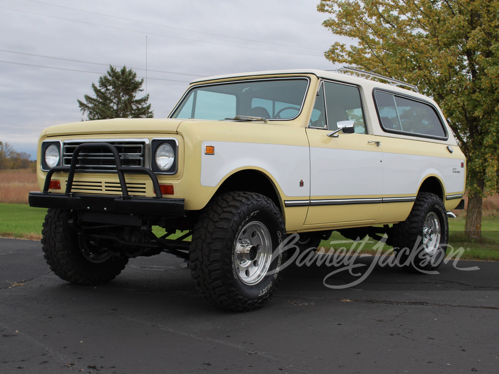 1977 International Scout II Traveler SUV — photo 1 of 28
