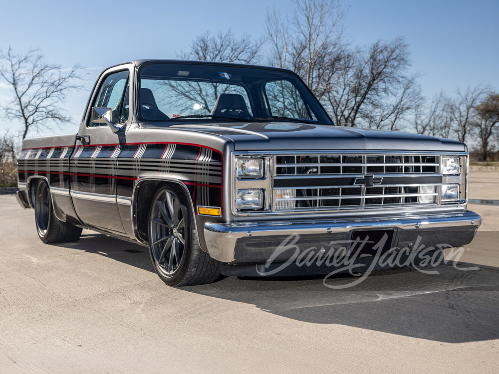 1986 Chevrolet Silverado 10 Pickup — photo 1 of 22