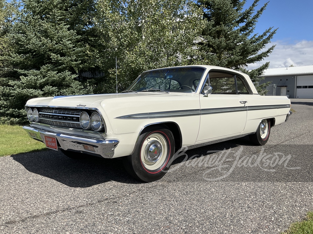 1963 Oldsmobile Jetfire — photo 1 of 5